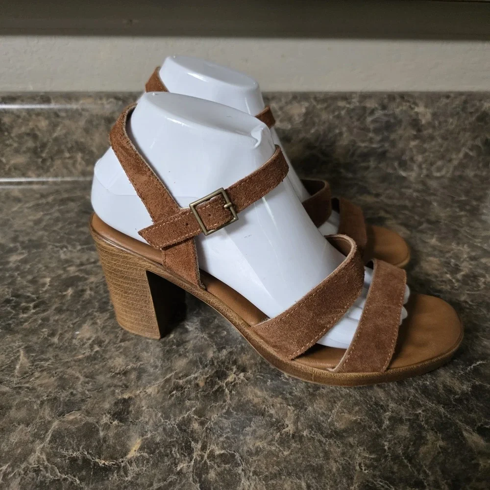 MARIELLA MADE IN ITALY Brown Leather Block Heel Sandals Anthropologie Size 8
